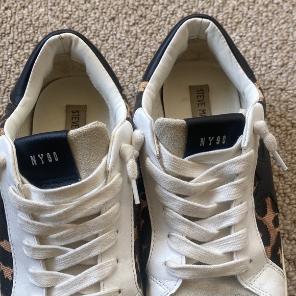 Steve Madden Leopard Print Star Sneakers. Size 8 - Picture 7 of 13